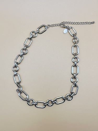 Silver Oval Link Chain Necklace - STILOSA