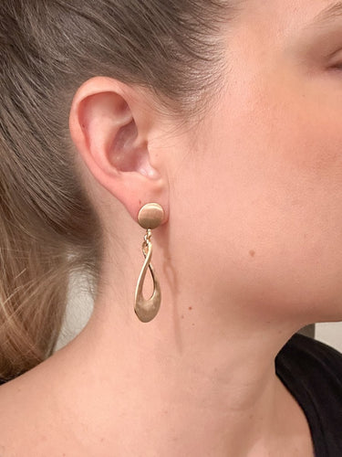 Gold Teardrop Dangle Earrings - STILOSA