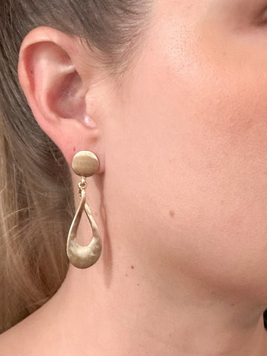 Gold Teardrop Dangle Earrings - STILOSA