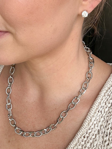 Silver Textured Link Chain Necklace - STILOSA