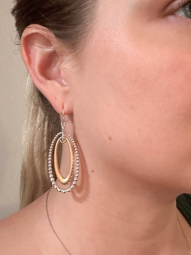 Two-Tone Oval Dangle Earrings - STILOSA