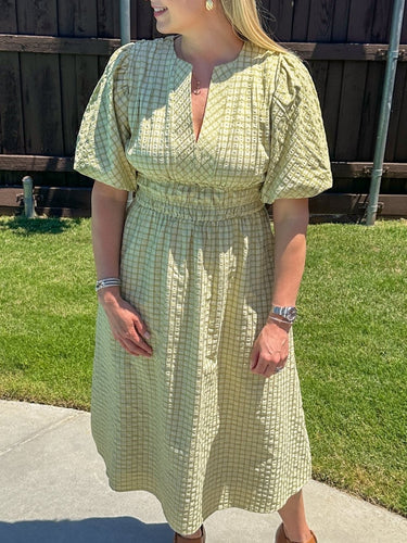 Fresh Picked Midi Dress - STILOSA