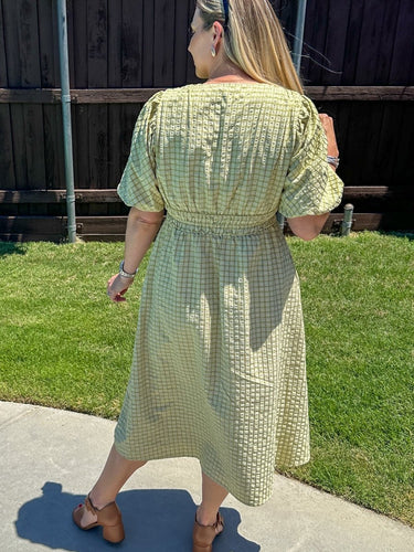 Fresh Picked Midi Dress - STILOSA